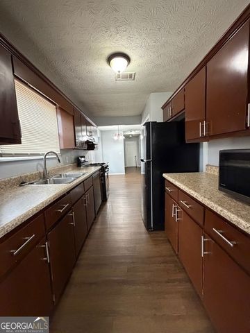 804 Emerald Forest Circle, Lawrenceville, GA 30044