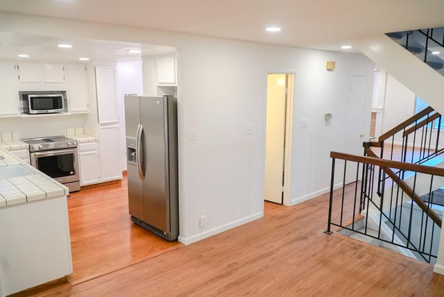 6 Havenridge Court, San Mateo, CA 94402