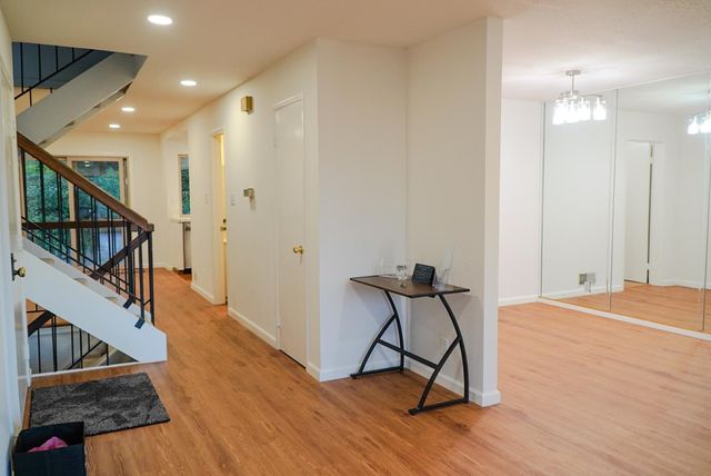 6 Havenridge Court, San Mateo, CA 94402