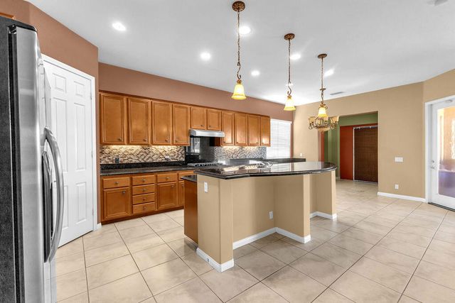 46109 Roadrunner Lane, La Quinta, CA 92253