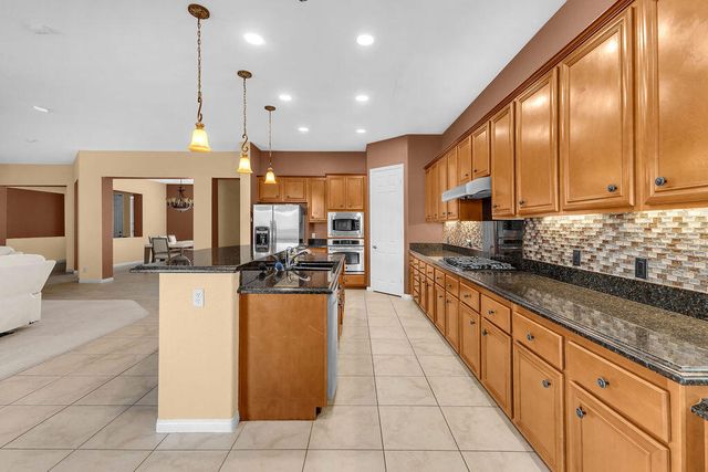 46109 Roadrunner Lane, La Quinta, CA 92253