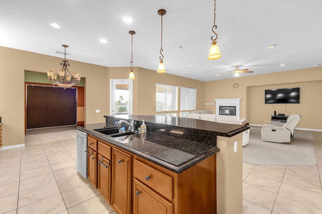 46109 Roadrunner Lane, La Quinta, CA 92253