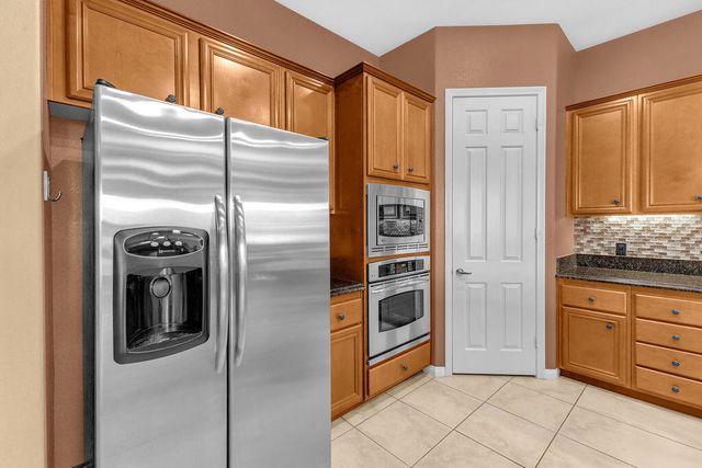 46109 Roadrunner Lane, La Quinta, CA 92253