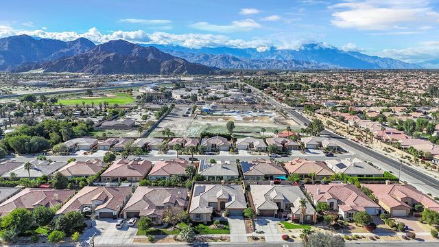 46109 Roadrunner Lane, La Quinta, CA 92253