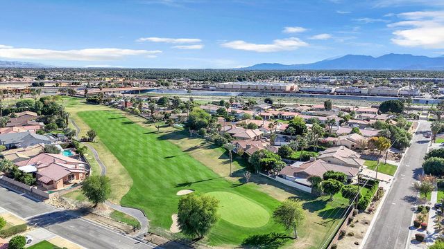 46109 Roadrunner Lane, La Quinta, CA 92253