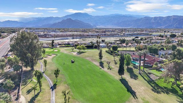46109 Roadrunner Lane, La Quinta, CA 92253