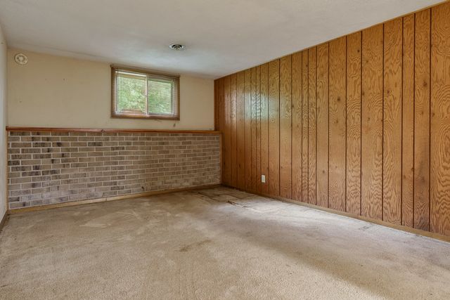 1796 BRACKNEL Boulevard, Rockford, IL 61103