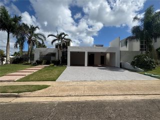 F9 SAN ESTEBAN, Caguas, PR 00725