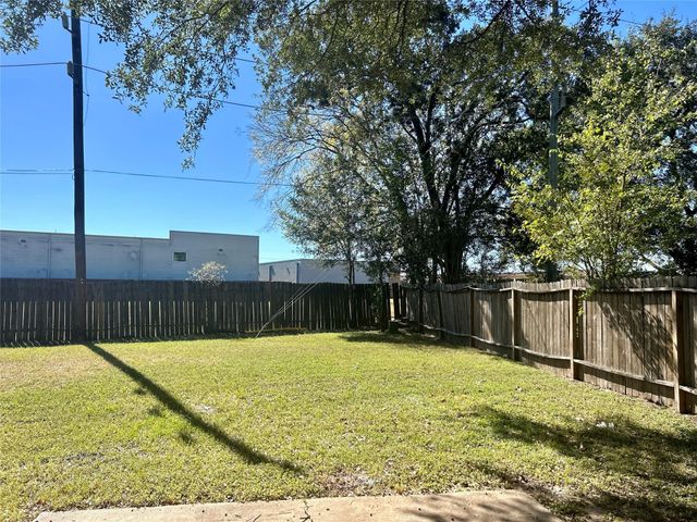 16347 Sky Blue Lane, Houston, TX 77095