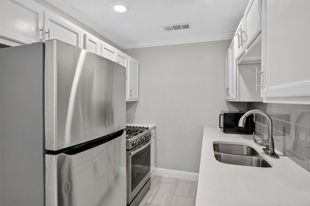 4806 W University Boulevard, Dallas, TX 75209