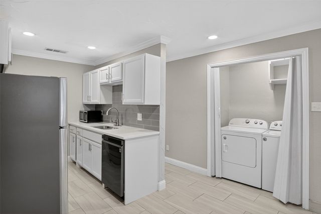 4806 W University Boulevard, Dallas, TX 75209