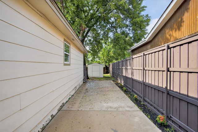 4806 W University Boulevard, Dallas, TX 75209