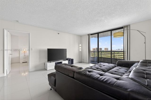 3300 NE 192nd St 1611, Aventura, FL 33180