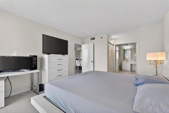 3300 NE 192nd St 1611, Aventura, FL 33180