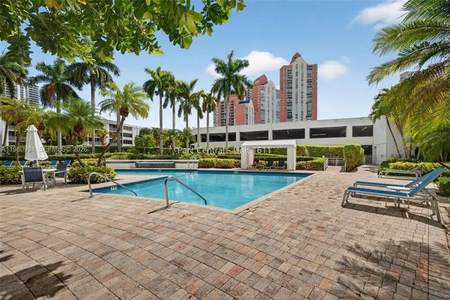 3300 NE 192nd St 1611, Aventura, FL 33180