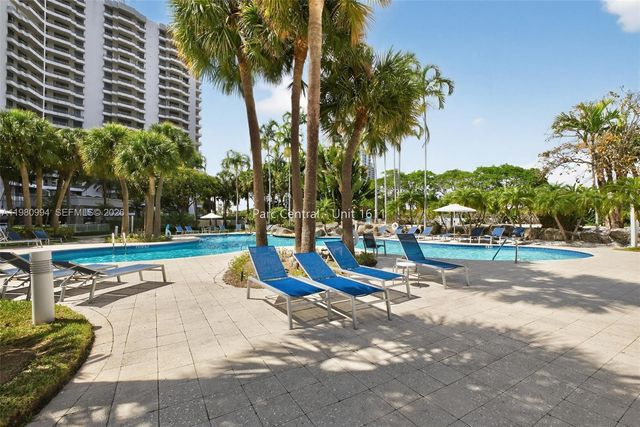 3300 NE 192nd St 1611, Aventura, FL 33180