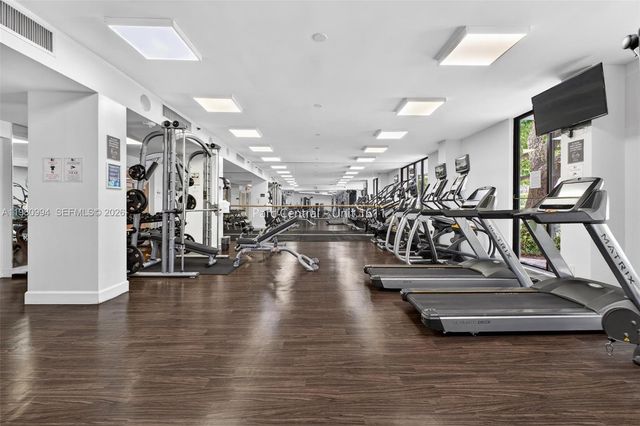 3300 NE 192nd St 1611, Aventura, FL 33180