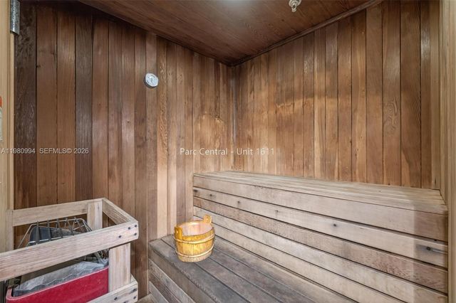 3300 NE 192nd St 1611, Aventura, FL 33180