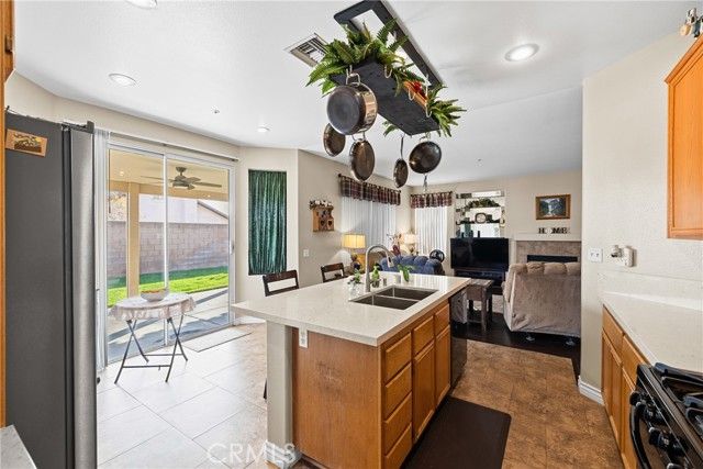 14927 Sydney Avenue, Fontana, CA 92336