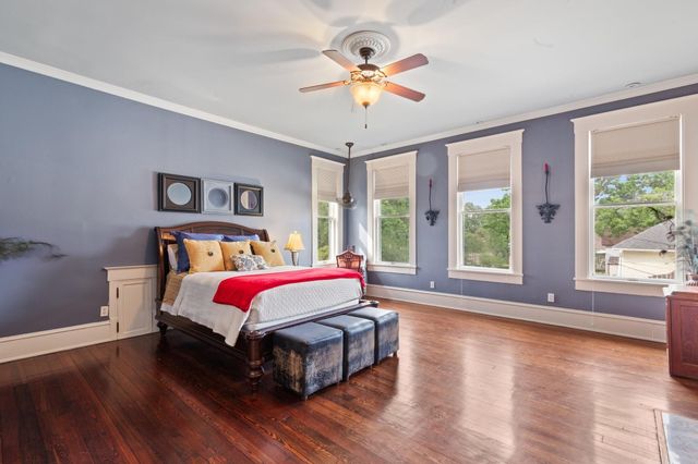 401 N Walnut Avenue Avenue, Eagle Lake, TX 77434