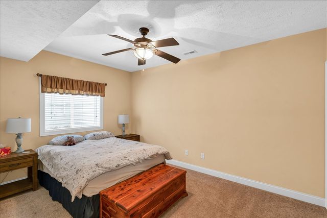 5005 Stonebridge Drive, Champaign, IL 61822