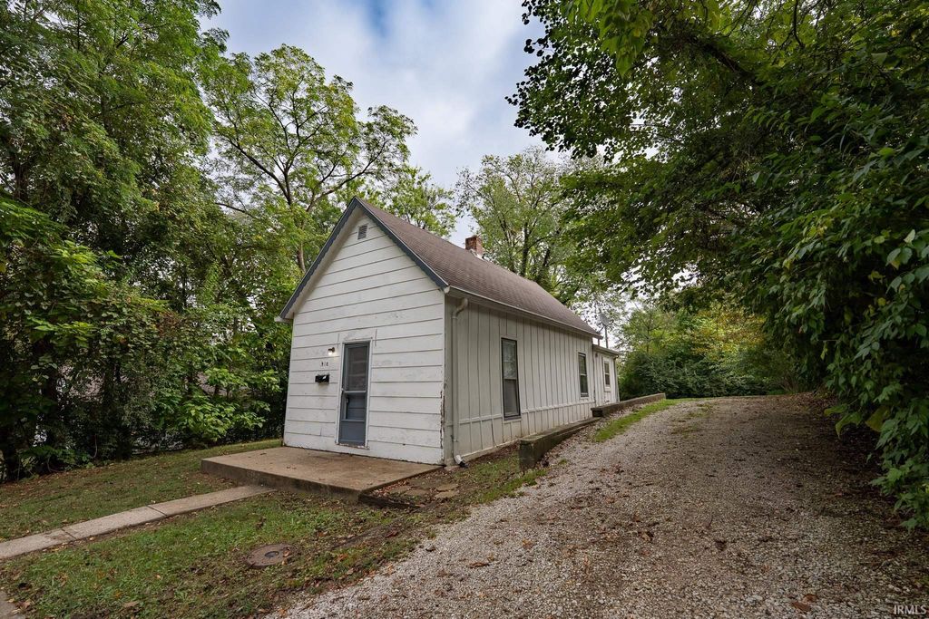 918 N Maple Street, Bloomington, IN 47404