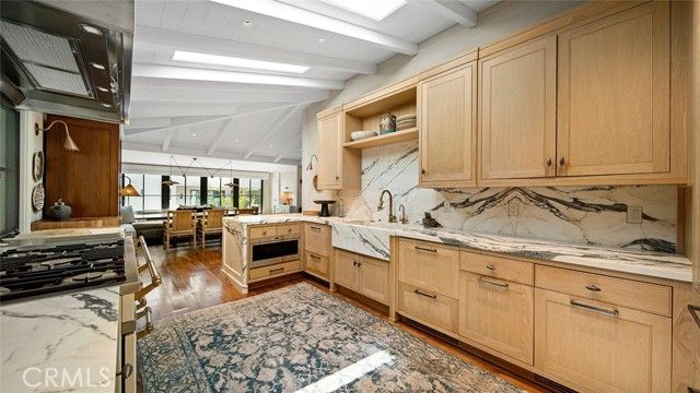 27 Emerald Bay, Laguna Beach, CA 92651