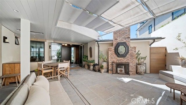 27 Emerald Bay, Laguna Beach, CA 92651