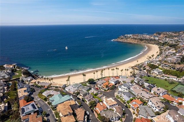 27 Emerald Bay, Laguna Beach, CA 92651