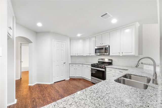 17211 Timber Cliff Court, Cypress, TX 77429