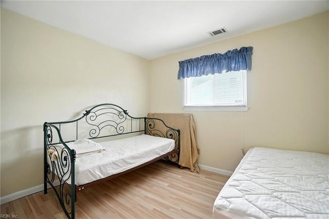3324 Guenevere DR, Chesapeake, VA 23323