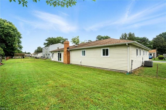 3324 Guenevere DR, Chesapeake, VA 23323