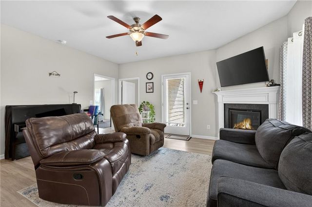 103 Willowbrook Court, Calhoun, GA 30701