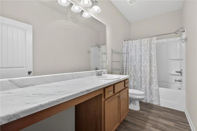 103 Willowbrook Court, Calhoun, GA 30701