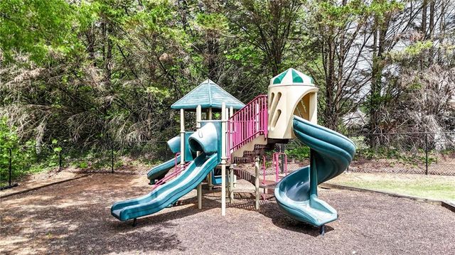 103 Willowbrook Court, Calhoun, GA 30701