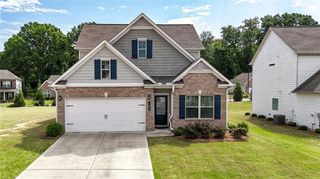 103 Willowbrook Court, Calhoun, GA 30701