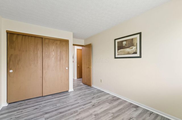 5885 Beechcroft Road, 302, Columbus, OH 43229