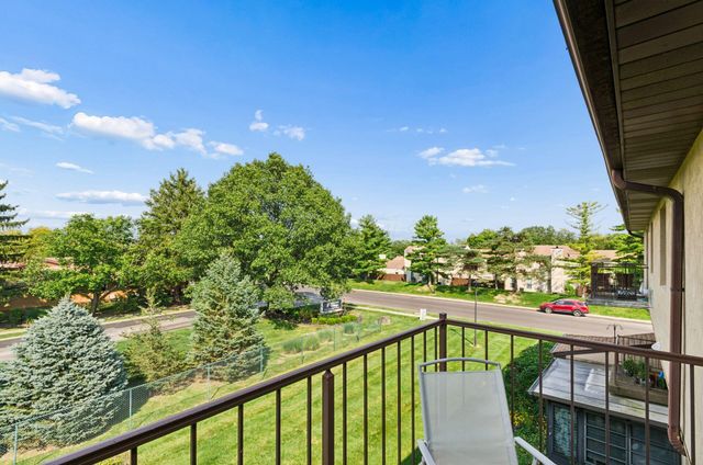 5885 Beechcroft Road, 302, Columbus, OH 43229