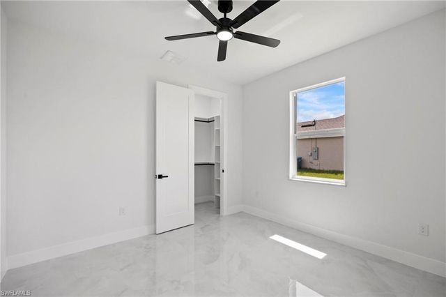 1129 Jacaranda PKWY E, Cape Coral, FL 33909