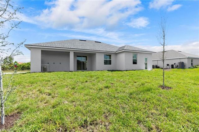 1129 Jacaranda PKWY E, Cape Coral, FL 33909