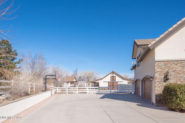 6090 Rock Creek Court, Reno, NV 89511