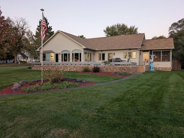 89 W 2nd Street, Buffalo City, WI 54622