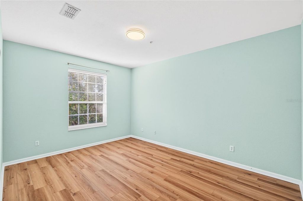 Image 20 of property listing at 6214 STEVENSON DRIVE 305, Orlando, FL 32835