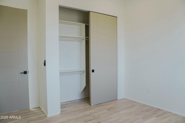 9027 S 19TH Street, Phoenix, AZ 85042