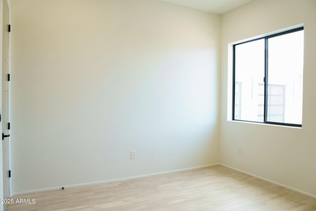 9027 S 19TH Street, Phoenix, AZ 85042