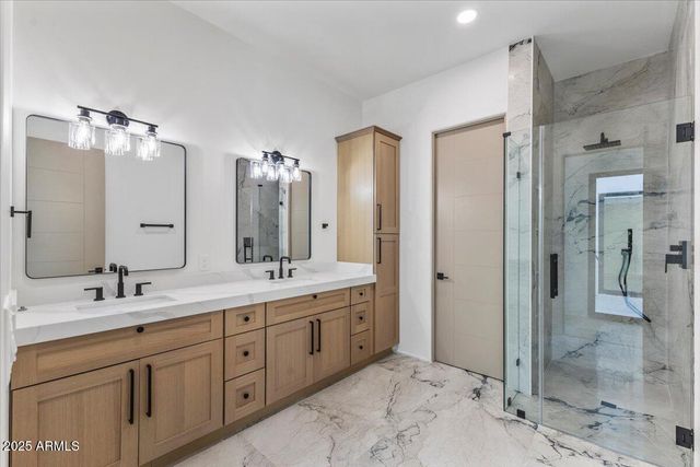 9027 S 19TH Street, Phoenix, AZ 85042