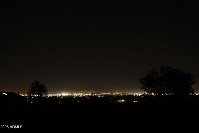 9027 S 19TH Street, Phoenix, AZ 85042