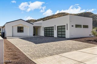 9027 S 19TH Street, Phoenix, AZ 85042