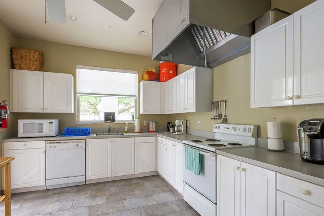 2567 ESTANCIA BOULEVARD, Clearwater, FL 33761