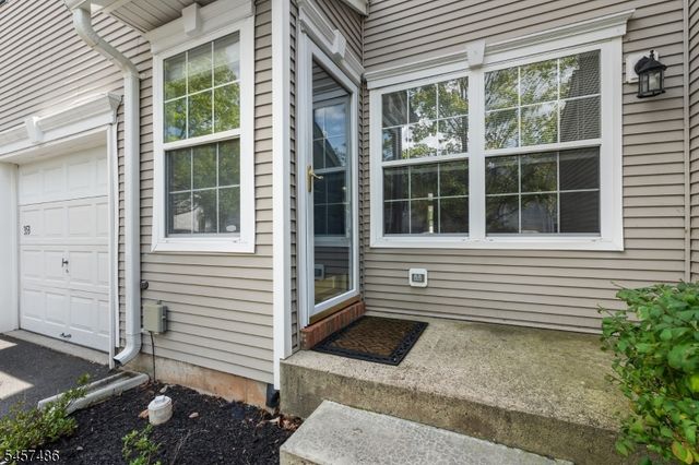 353 Cynthia Ln, Bridgewater Twp., NJ 08807